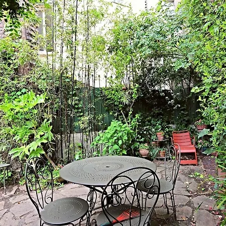 My Beautiful House With A Garden In * Parijs